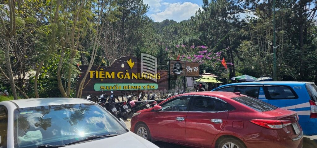 Suối Bình Yên - Nơi dừng chân của rất nhiều du khách khi tới Thiền Viện