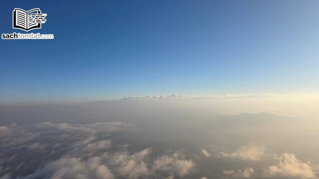 Mây trời rộng lớn nhìn từ đỉnh Fansipan