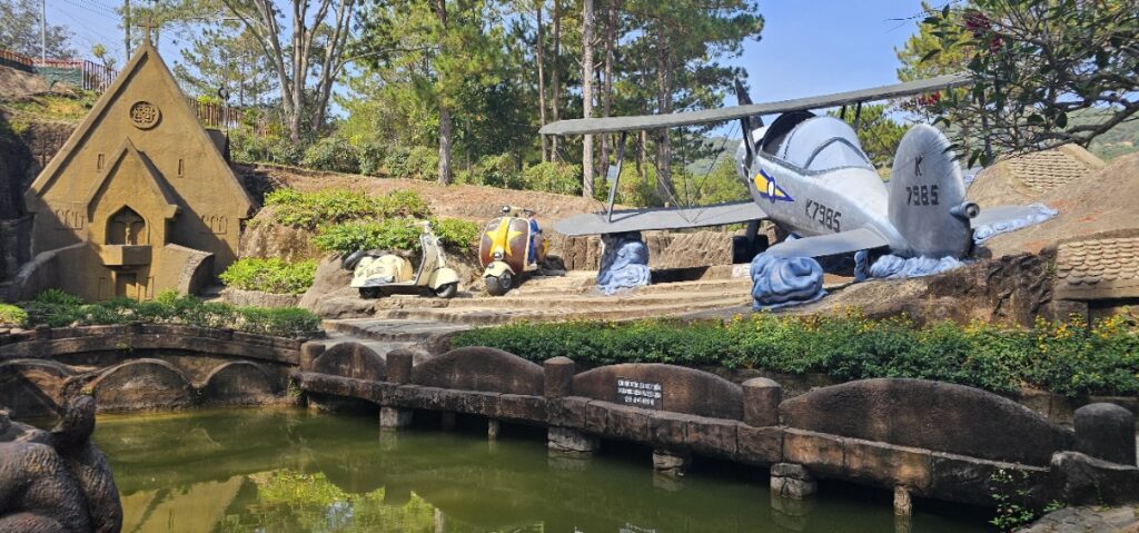 Mô hình máy bay, xe máy...