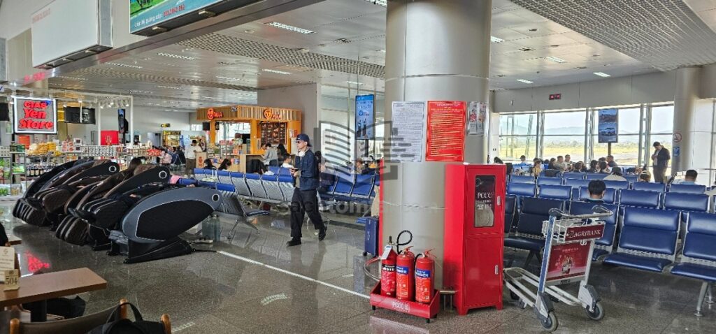 Sân bay Liên Khương