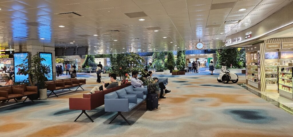 Sân bay Changi sạch sẽ, gọn gàng